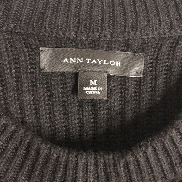 Ann Taylor Women's Black Beaded ribbed Pullover wool Sweater top medium - Picture 5 of 10